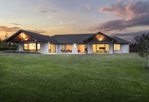 Exterior - 5-Acre Farm Paradise Escape nr Albany & Silverdale (Auckland North Shore)