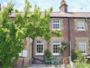 Exterior - Old Coastguard Cottage (Freshwater)
