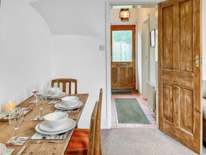 Dining - Old Coastguard Cottage (Freshwater)