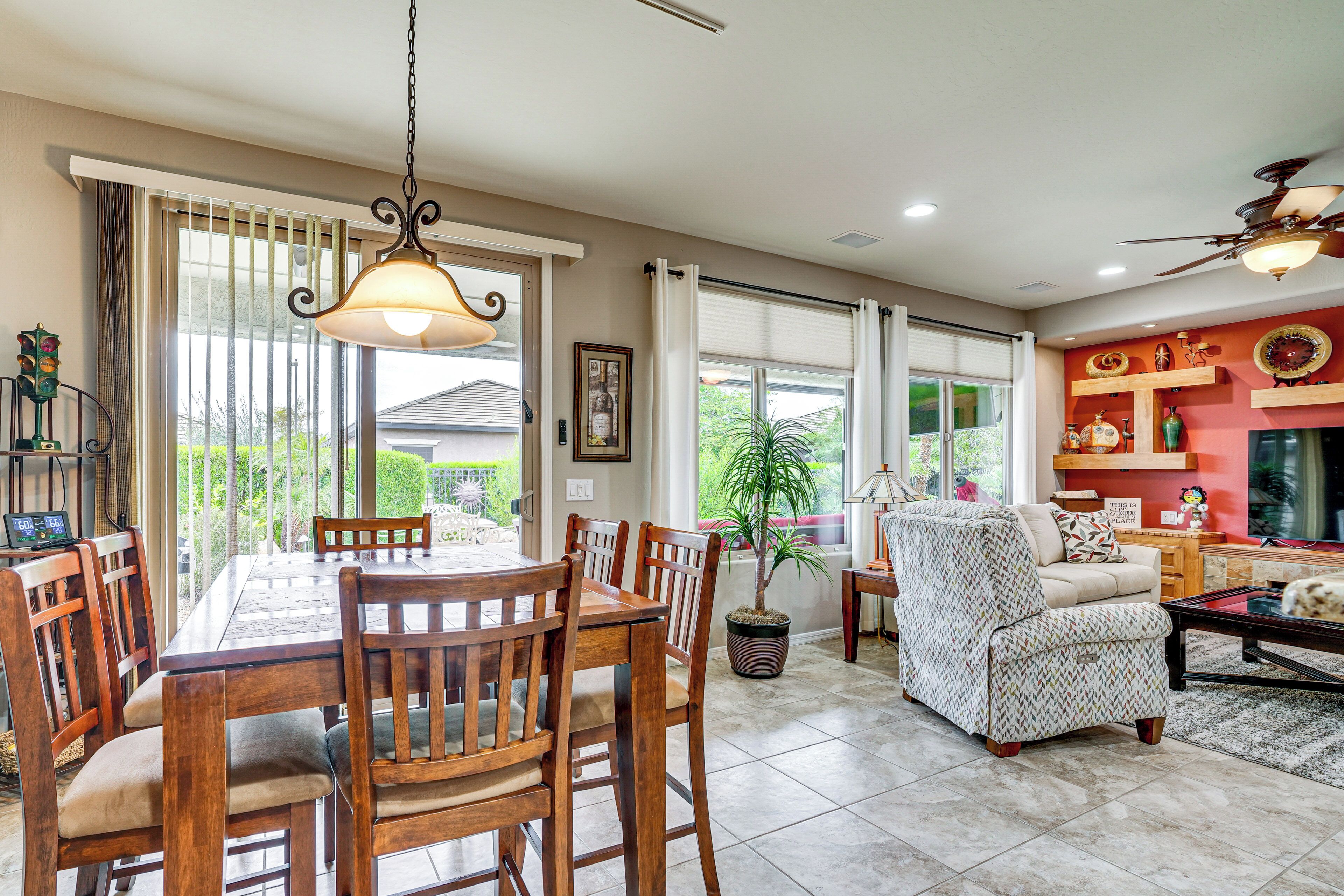 Backyard Paradise & Community Perks: Buckeye Oasis - 벅아이