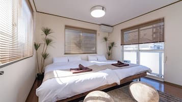 Iron/ironing board, free WiFi, bed sheets