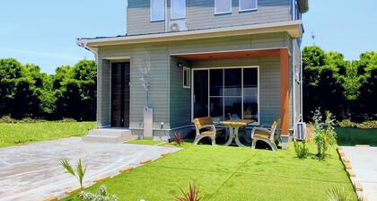 Pleasant Stay Kauai Building / Chosei County Chiba