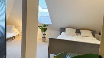 2 habitaciones, escritorio, cuna de viaje y wifi gratis