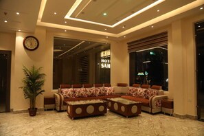 Lobby - Hotel Sahil Suites (Katra)