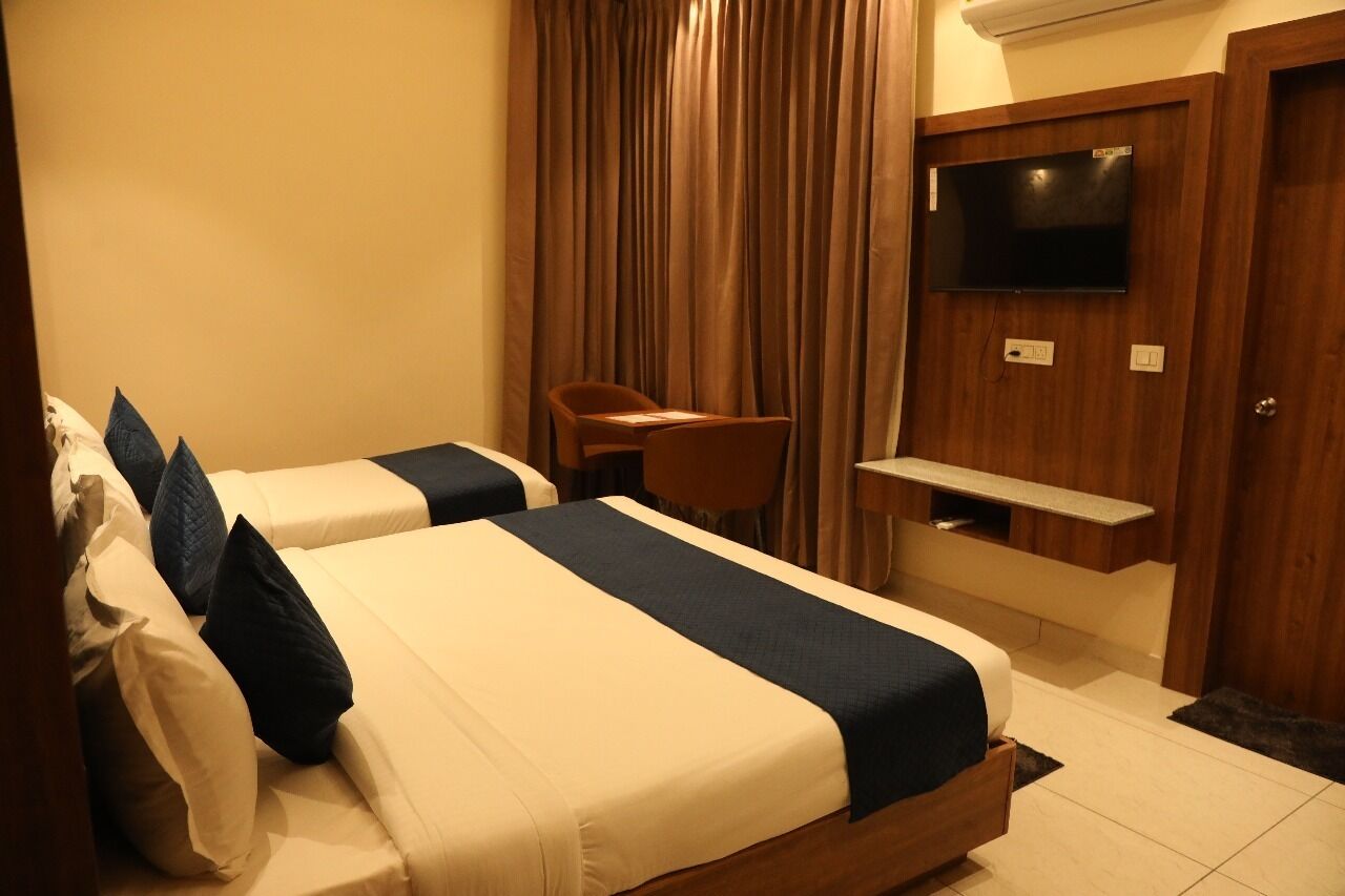 Super Triple Bed Room | Free WiFi
