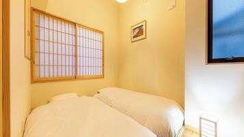 Desk, free WiFi, bed sheets