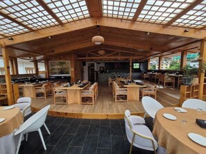 Outdoor dining - City Heritage Hotel (Thimphu)