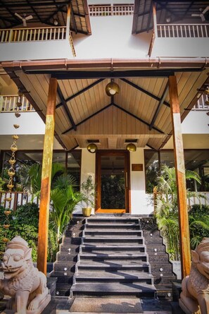 Front of property – evening/night - ANANTYA AT ANAMIVA (Anjuna)