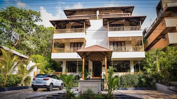 Front of property – evening/night