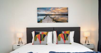 **Relax by the Beach, Close to Melbourne CBD**Summer Holidays