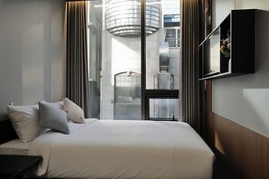 Doppelzimmer, Stadtblick | Verdunkelungsvorhänge, Bügeleisen/Bügelbrett, kostenloses WLAN