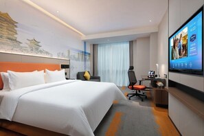 Yhden hengen superior-huone, osittainen järvinäköala | Työpöytä, kannettavalle tietokoneelle sopiva työtila, pimennysverhot