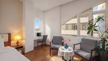 Deluxe Apartment, City View | Desk, free WiFi