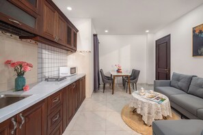 Private kitchen - Sea Beside Me Hotel & Suites (Ngu Hanh Son)