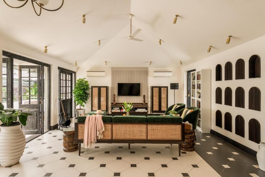 Villa, 4 Bedrooms, Balcony, Garden View | Living area