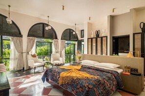 Villa, 4 Schlafzimmer, Balkon, Gartenblick | Bügeleisen/Bügelbrett, kostenloses WLAN