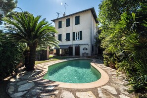 Pool - 2BR Cozy Villa Saint-Jean-Cap-Ferrat (Saint-Jean-Cap-Ferrat)