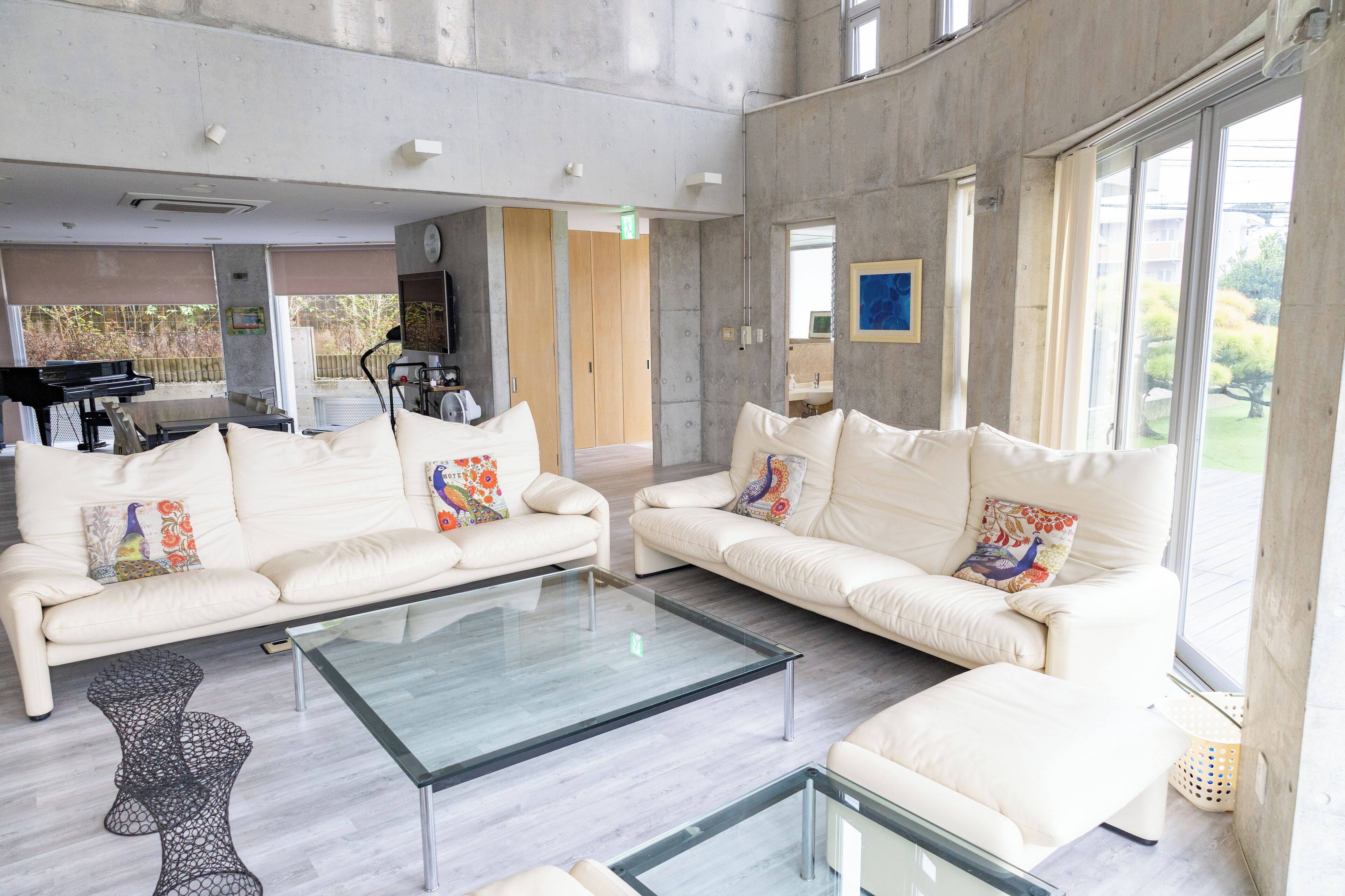 Luxury Villa | Desk, free WiFi, bed sheets