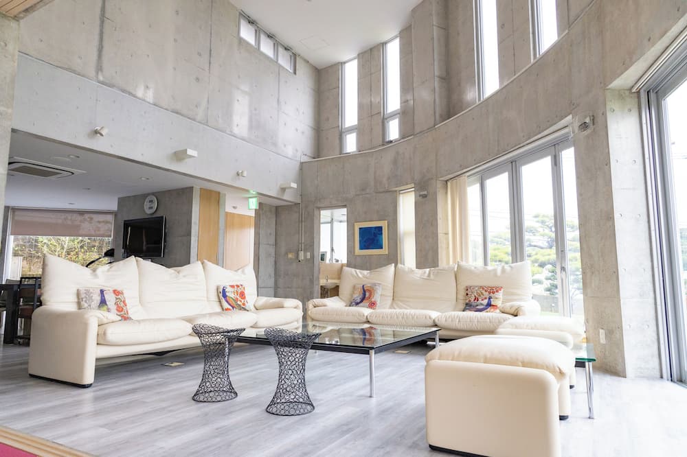Urban View Villa