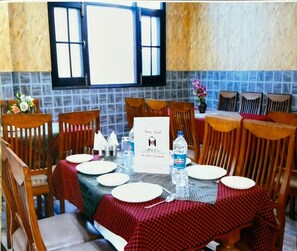 تناول الطعام