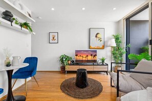 TV - Chic Rose Bay Studio with Balcony (Rose Bay)