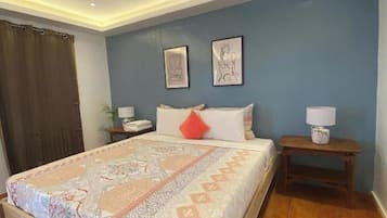 Room, 1 King Bed, Sea View | Free WiFi
