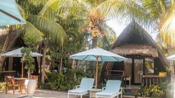 Superior-dobbeltværelse - udsigt til pool | Pool | 2 udendørs pools