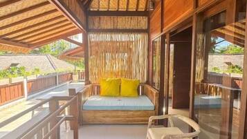 Chambre Double Deluxe, 1 trÚs grand lit, non-fumeurs, vue cour intérieure | Minibar, coffres-forts dans les chambres, Wi-Fi gratuit, draps fournis