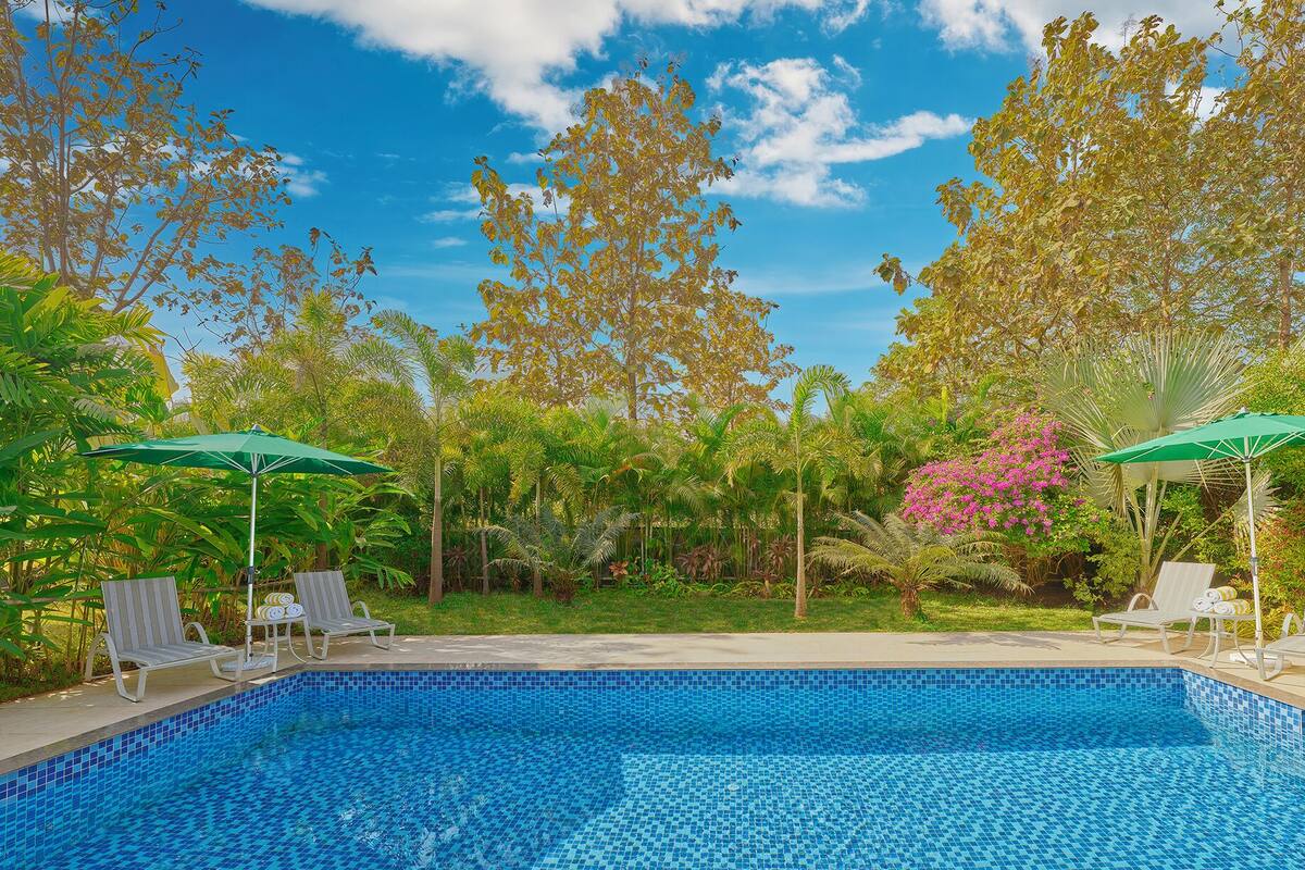 Twinleaf Pool Cottage | Skrivbord, gratis wi-fi och sängkläder