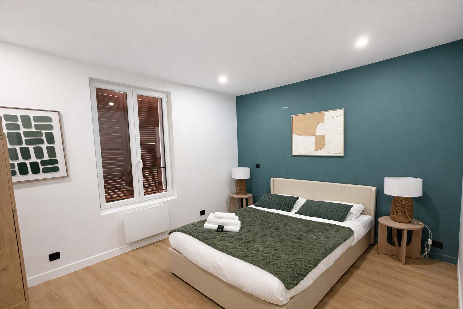 1 slaapkamer, een strijkplank/strijkijzer, wifi, beddengoed