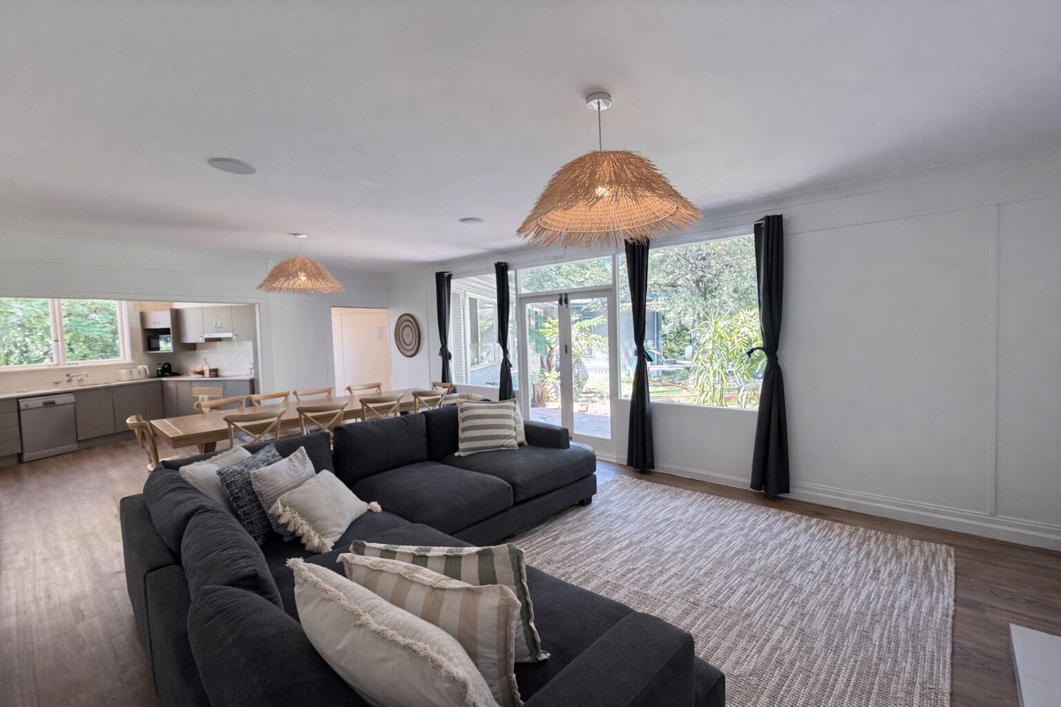 Smart TV, DVD player, books, stereo