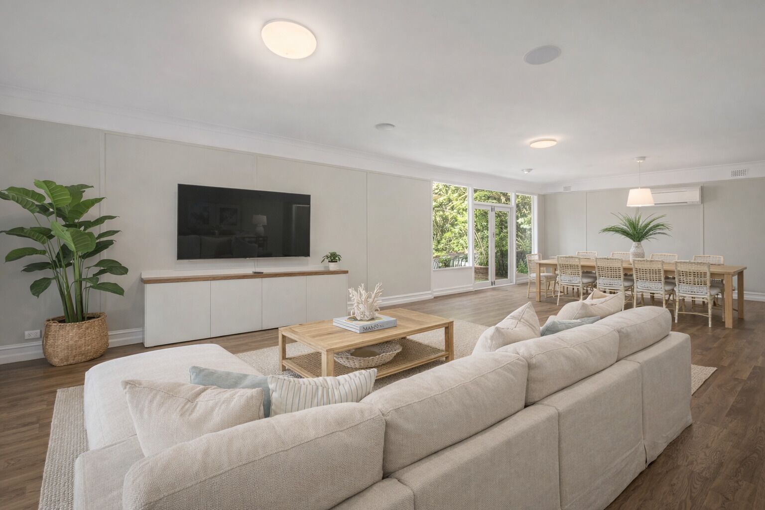 Smart TV, DVD player, books, stereo