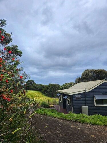12 Apostles Cottages 
Farm stay 
Accommodation