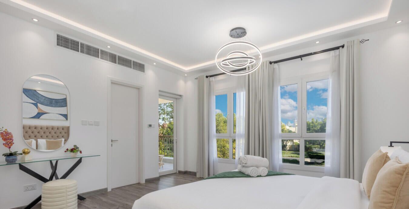 Strykjärn/strykbräda, wi-fi och sängkläder