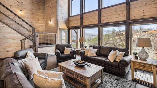 Smart TV, fireplace, table football - Mountain View + Loft + Game Room + Hot Tub | Near Gatlinburg | Vixen Run Lodge (Gatlinburg)