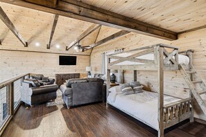 5 Schlafzimmer, Bügeleisen/Bügelbrett, Reisekinderbett, kostenloses WLAN