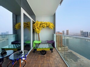 Luxury Apartment, Canal View | Property grounds - Manzil - Stylish 1BR with Canal View (Dubai)