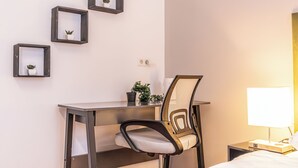 Basic Apartment | Interior - Charming 2BR Apt Vienna Long Stay (Vienna)