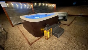 Unclassified image, 4 of 35, button - New Chic Joshua Tree Retreat Home w/ Stargazing•Hot Tub+Art room/Game Room+Views (Twentynine Palms)