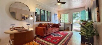 Historic Santa Fe Adobe - Walk to Plaza & Railyard District!