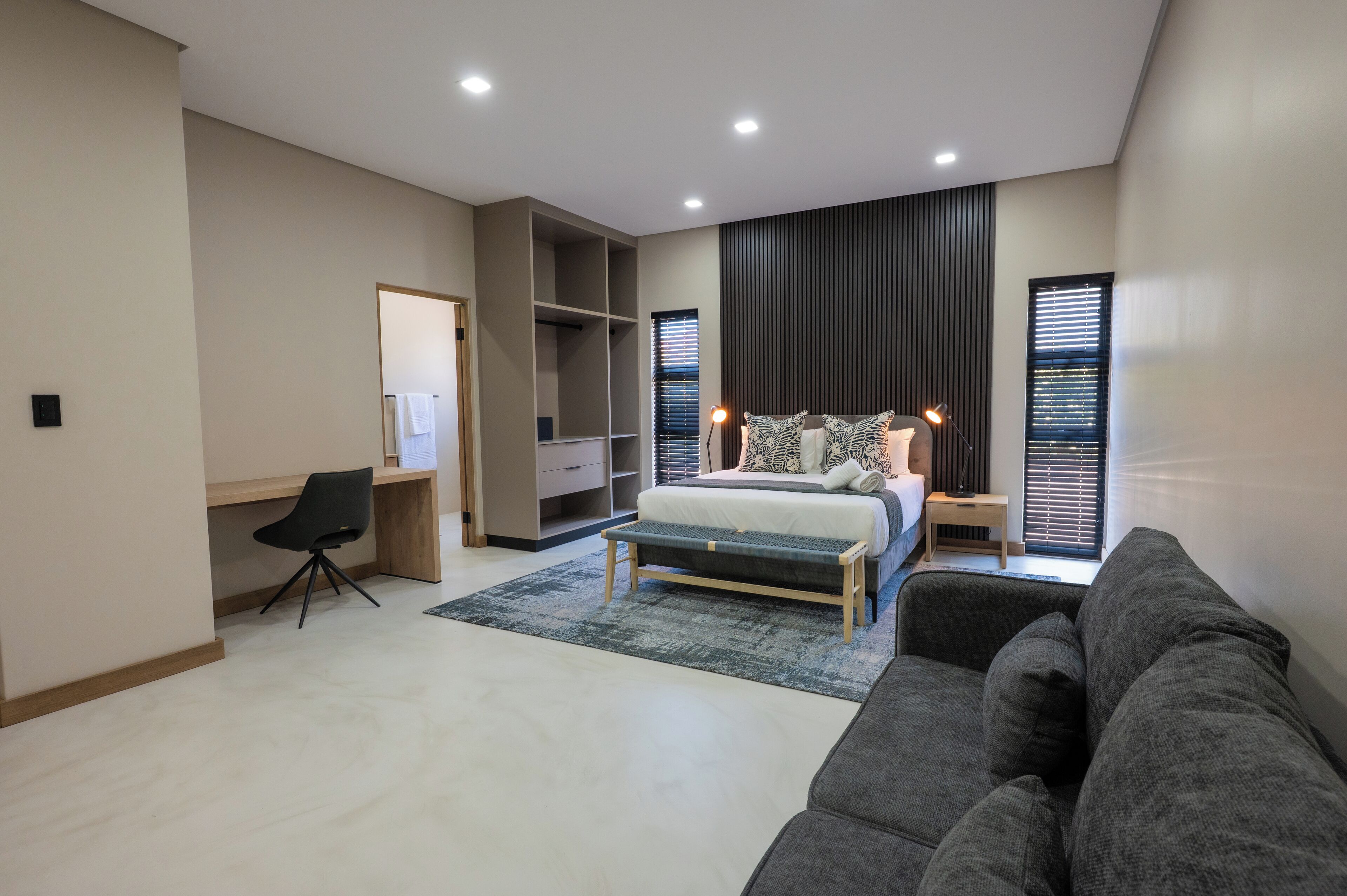 Luxury Studio Suite | In-room safe, desk, laptop workspace, blackout curtains