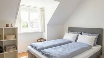 3 soveværelser, strygejern/strygebræt, internetforbindelse, sengetøj