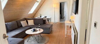 The Esbjerg Penthouse - 3BR - City Views - Walk to Everything