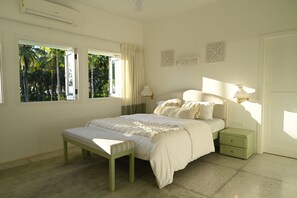 4 Schlafzimmer, Bügeleisen/Bügelbrett, Internetzugang, Bettwäsche