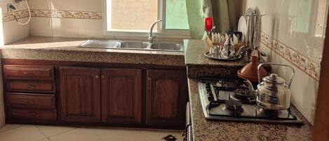 Plaque de cuisson, cafetière/bouilloire