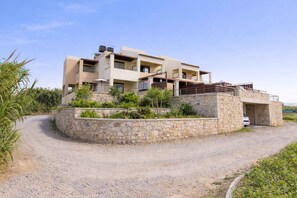Exterior - Corali Villa III - Seaview, Pool & 450m to Beach (Crete)