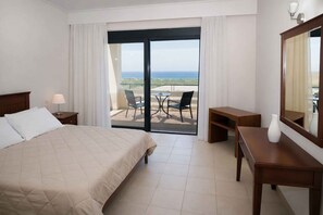2 bedrooms, iron/ironing board, free WiFi, bed sheets - Corali Villa IV - Seaview, Pool & 450m to Beach (Chania)