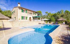 Pool - Gorgeous home in Petra with private swimming pool, can be inside or outside (Petra)