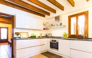 Fridge, microwave, oven, stovetop - Awesome home in Arta with private swimming pool, can be inside or outside (Arta)