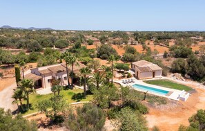 house - Beautiful home in Santanyi with private swimming pool, can be inside or outside (Santanyi)
